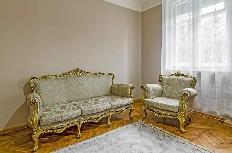 Апартамент Гардения Apartment Varna