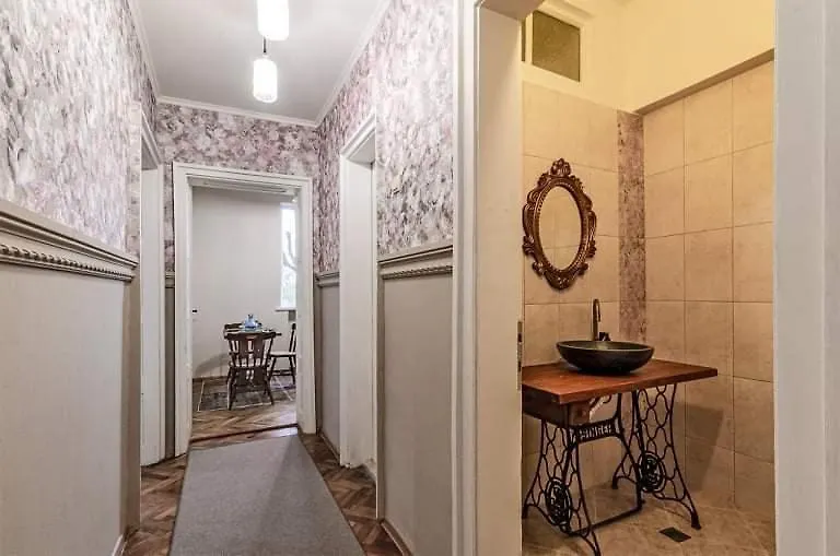 Апартамент Гардения Apartment Varna
