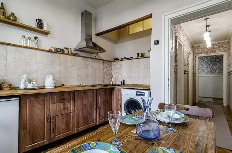 Апартамент Гардения Apartment Varna