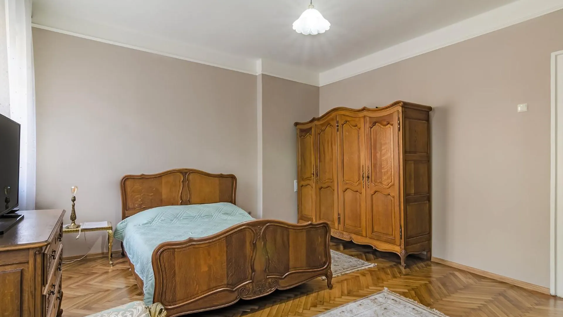 Апартамент Гардения Apartment Varna
