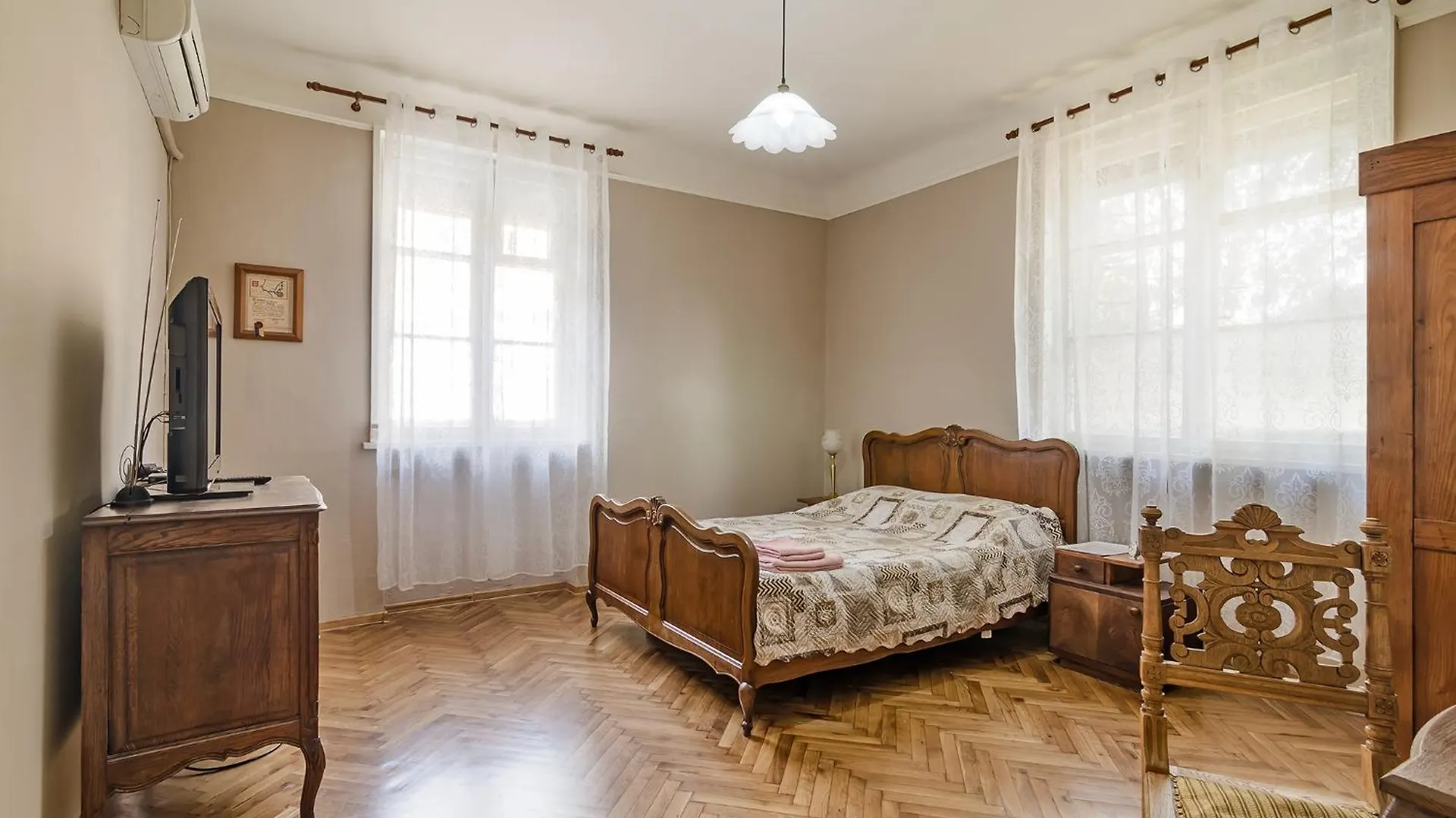 Апартамент Гардения Apartment Varna
